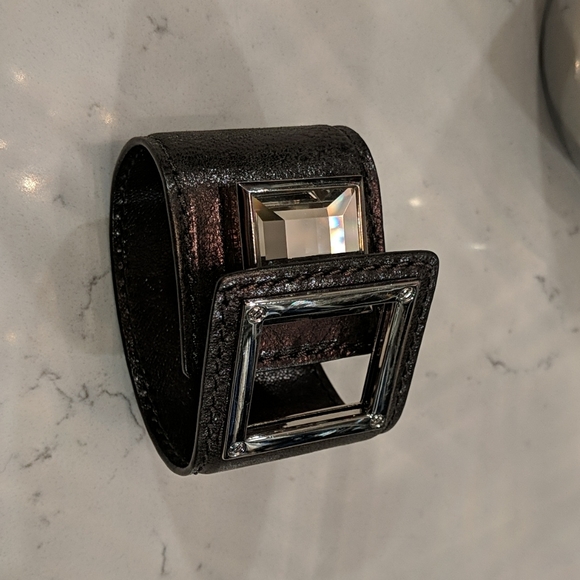 Michael Kors Cuff Bracelet with Mirrored Clasp - Picture 3 of 3